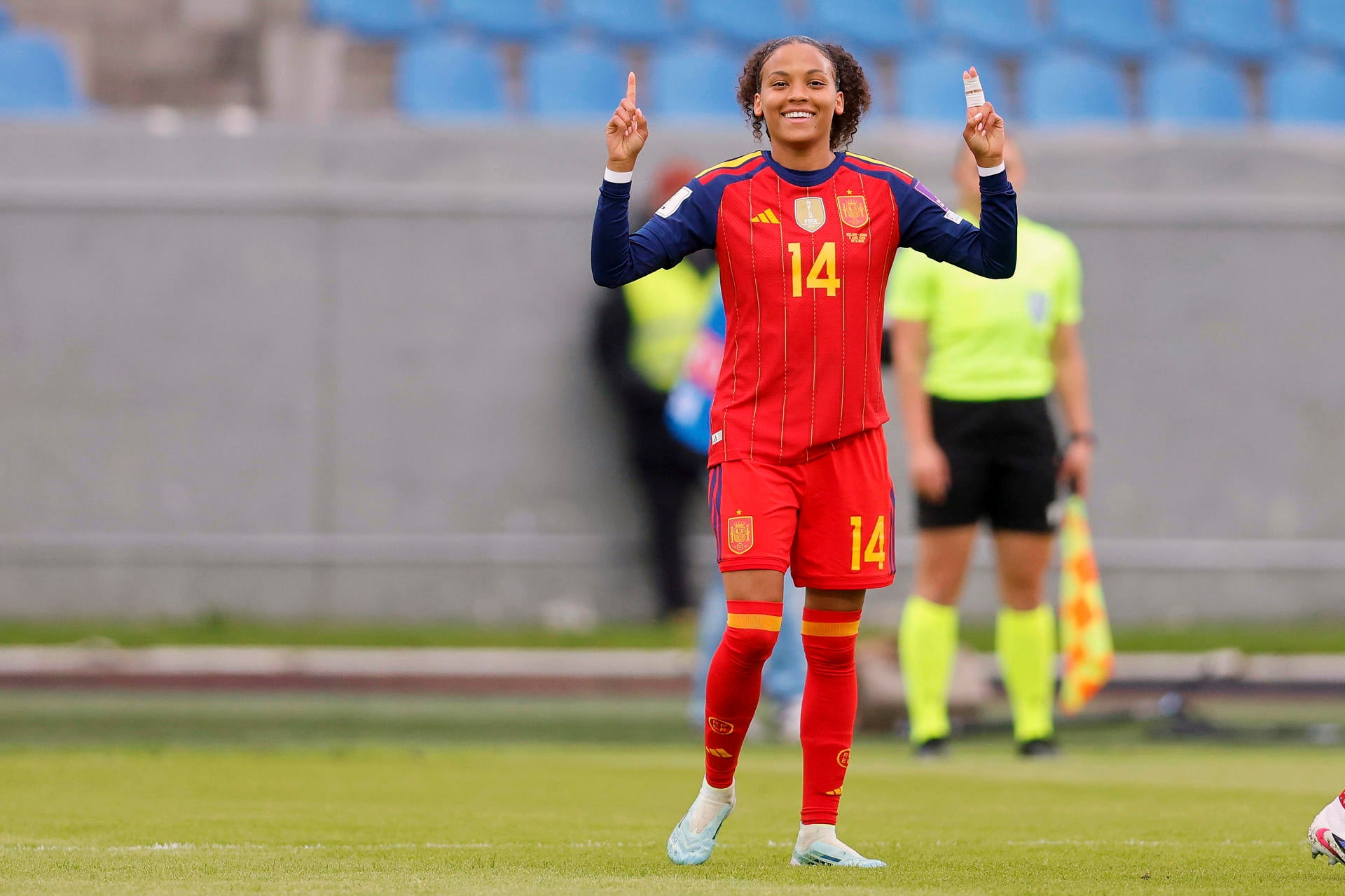 España le endosa un 'set' de goles a Islandia y certifica su clasificación para el Mundial 2027 (1-6) España le endosa un 'set' de goles a Islandia y certifica su clasificación para el Mundial 2027 (1-6)