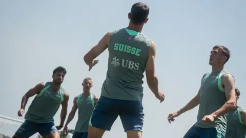 Así el peligroso campamento base de Suiza para el Mundial 2026: amenazados por una zona de serpientes venenosas Así el peligroso campamento base de Suiza para el Mundial 2026: amenazados por una zona de serpientes venenosas