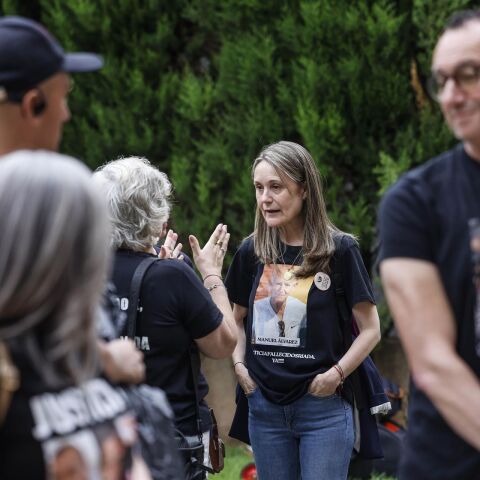 Víctimas de la dana concentradas en los juzgados de Catarroja - 