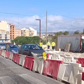 Villajoyosa anuncia que con motivo de las obras del puente sobre el Amadorio se cambia el carril de circulación y el paso de peatones al margen contrario Villajoyosa anuncia que con motivo de las obras del puente sobre el Amadorio se cambia el carril de circulación y el paso de peatones al margen contrario
