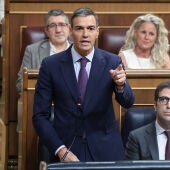 El presidente del Gobierno, Pedro Sánchez, el vicepresidente y ministro de Economía, Carlos Cuerpo y la vicepresidenta y ministra para la Transición Energética, Sara Aagesen, en el Congreso