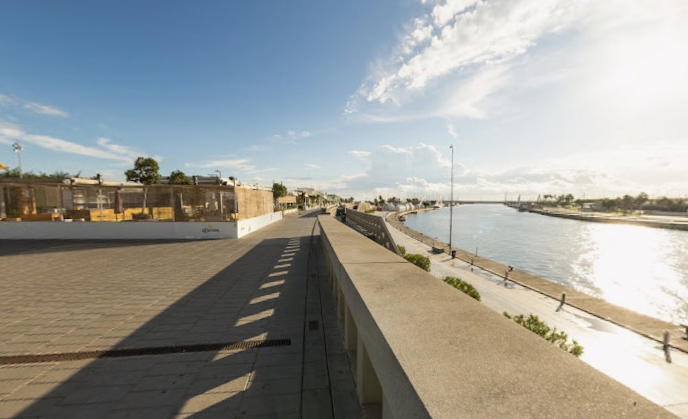 El Ayuntamiento licita la redacción del proyecto para mejorar la seguridad en la principal zona de ocio de la Marina El Ayuntamiento licita la redacción del proyecto para mejorar la seguridad en la principal zona de ocio de la Marina
