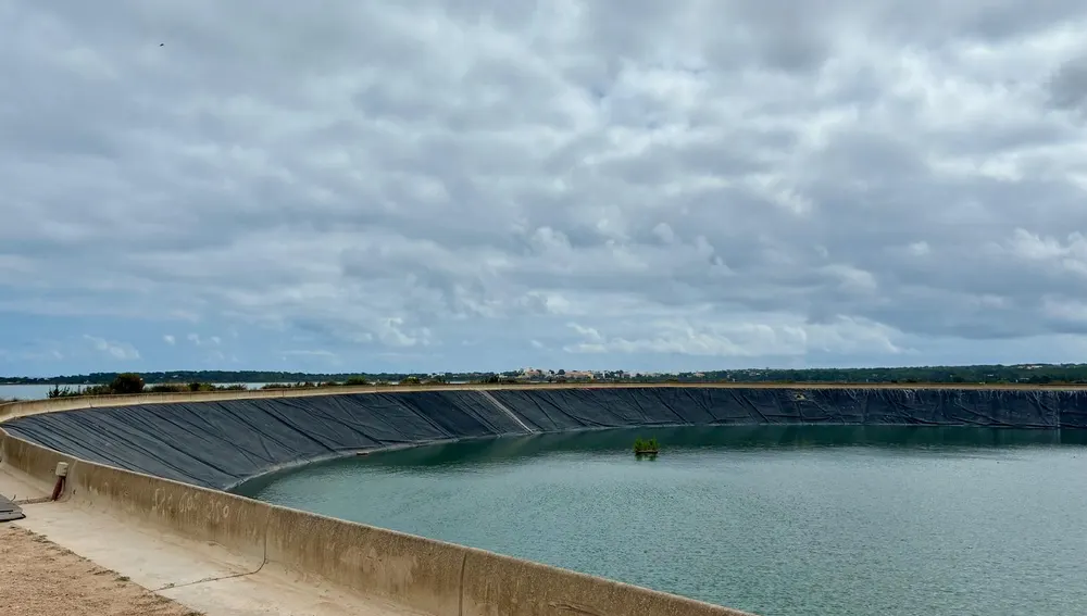 El proyecto de modernización del regadío con aguas regeneradas ya es una realidad El proyecto de modernización del regadío con aguas regeneradas ya es una realidad