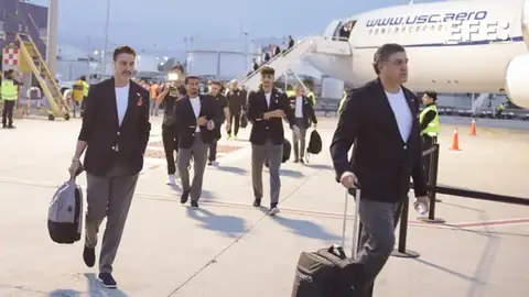 Jugadores de la selección de fútbol de Irán llegan este domingo, al Aeropuerto Internacional de Tijuana (México) Jugadores de la selección de fútbol de Irán llegan este domingo, al Aeropuerto Internacional de Tijuana (México)