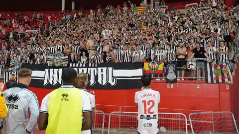 El Almería pone fin al sueño albinegro El Almería pone fin al sueño albinegro