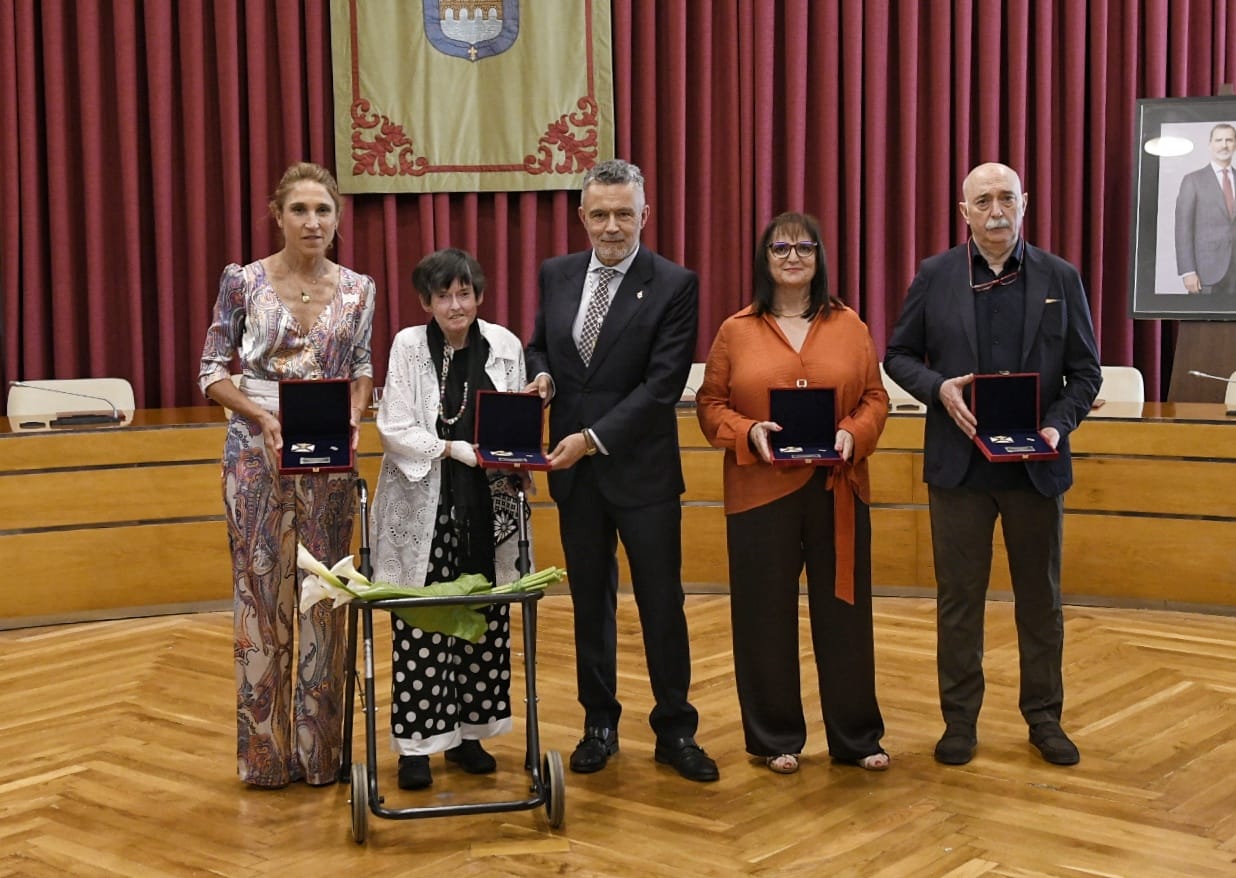 Insignias de San Bernabé 2026 Insignias de San Bernabé 2026