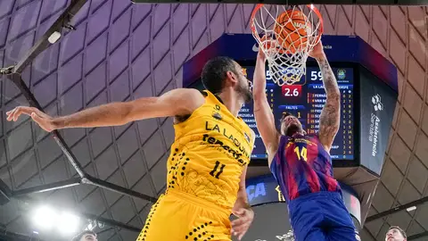 El Barça inaugura las semifinales arrasando al Tenerife El Barça inaugura las semifinales arrasando al Tenerife