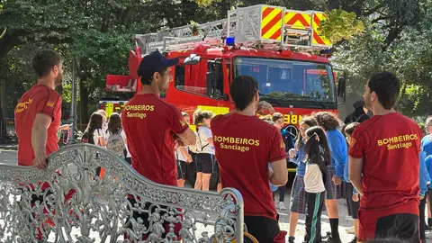 Más de 700 escolares visitarán entre hoy y mañana las actividades de la Semana de la Prevención de Incendios en la Alameda de Santiago Más de 700 escolares visitarán entre hoy y mañana las actividades de la Semana de la Prevención de Incendios en la Alameda de Santiago