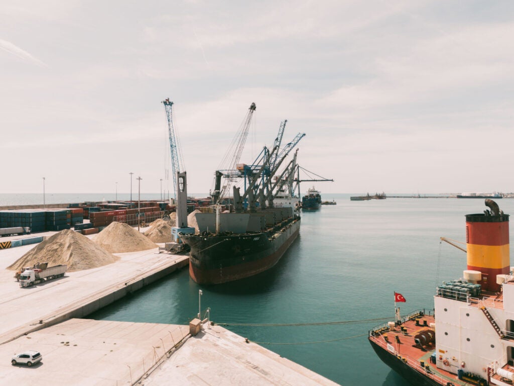 El puerto de Castellón crece un 20,4% en mayo y alcanza el tercer mejor registro histórico del mes El puerto de Castellón crece un 20,4% en mayo y alcanza el tercer mejor registro histórico del mes