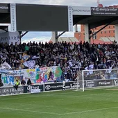 Aficionados del equipo salmantino antes de un compromiso de la campaña 2025-2026 Aficionados del equipo salmantino antes de un compromiso de la campaña 2025-2026