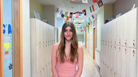 Valeria Fragola consigue la mejor nota de la Selectividad en Madrid y se entera grabando un TikTok Valeria Fragola consigue la mejor nota de la Selectividad en Madrid y se entera grabando un TikTok