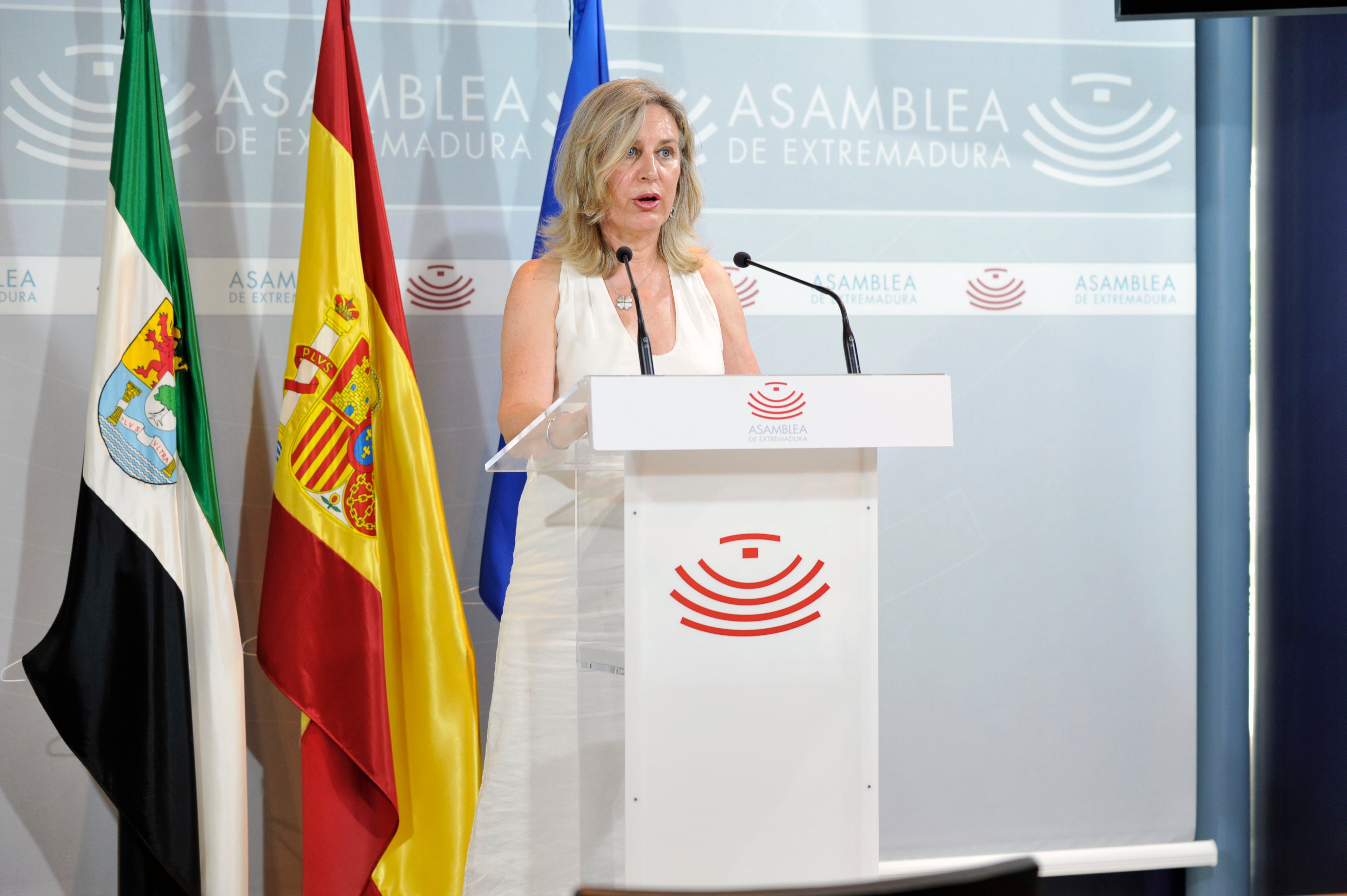 Industria contará con casi 430 millones para impulsar la transformación industrial, territorial y económica de Extremadura Industria contará con casi 430 millones para impulsar la transformación industrial, territorial y económica de Extremadura