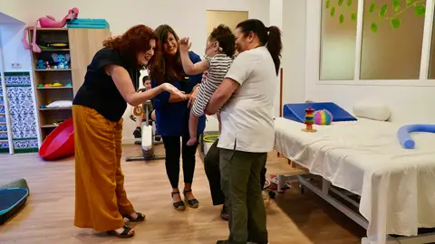 Fundación Unicaja y Fundación Cudeca impulsan el programa de cuidados paliativos pediátricos Moving-Pal Fundación Unicaja y Fundación Cudeca impulsan el programa de cuidados paliativos pediátricos Moving-Pal