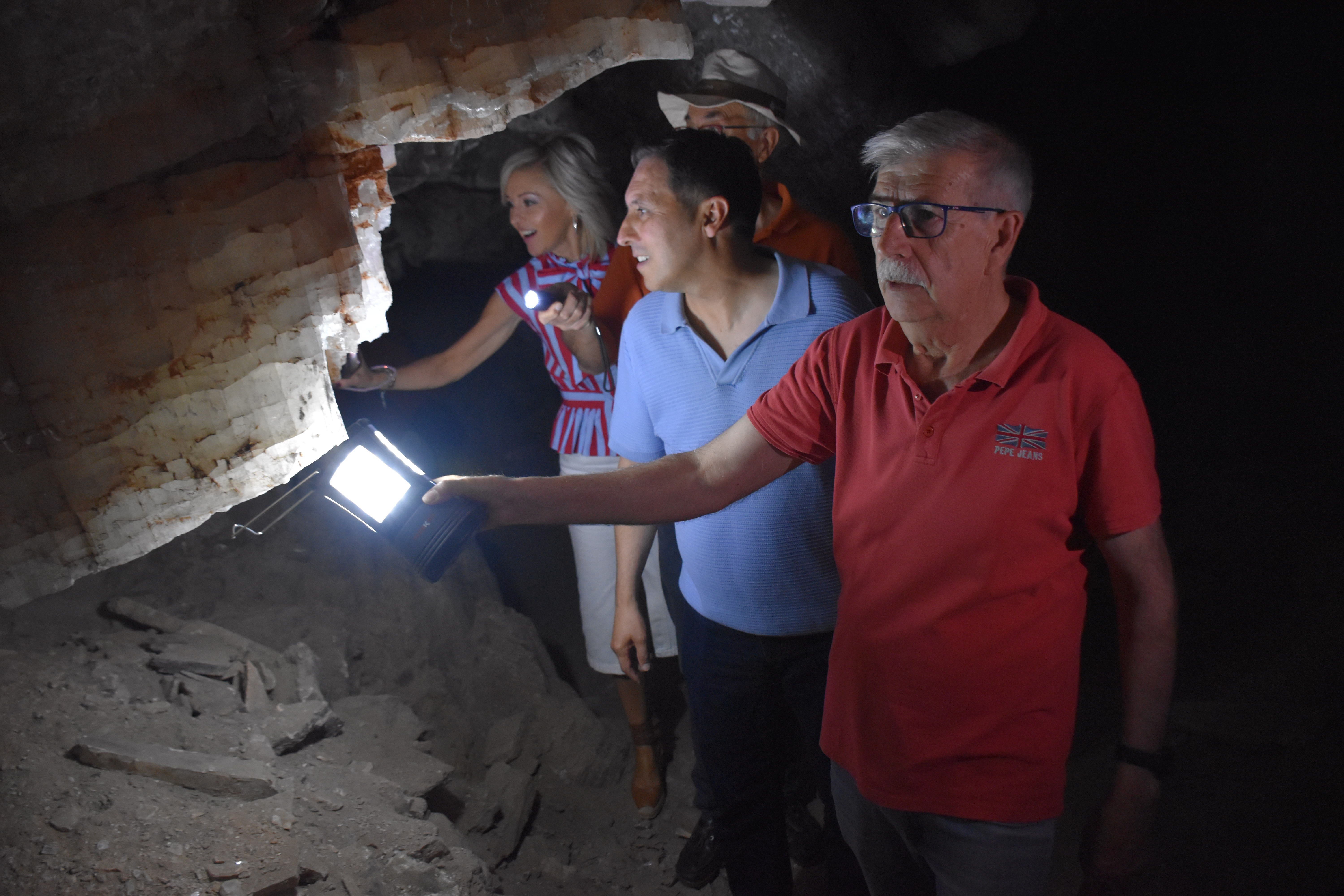 La Diputación de Cuenca colabora con el Ayuntamiento de Torralba en el arreglo de una ermita y la apertura de un bar La Diputación de Cuenca colabora con el Ayuntamiento de Torralba en el arreglo de una ermita y la apertura de un bar