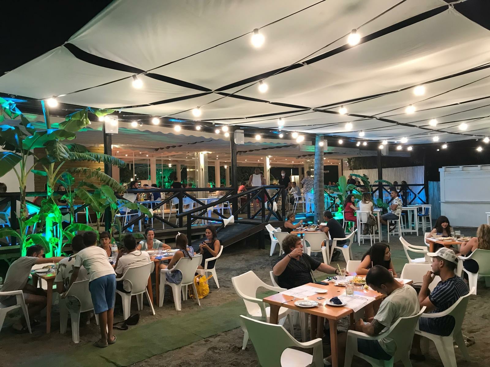 El Chiringuito Playa Malaya celebra su 20º aniversario con una promoción especial de pescaito frito El Chiringuito Playa Malaya celebra su 20º aniversario con una promoción especial de pescaito frito
