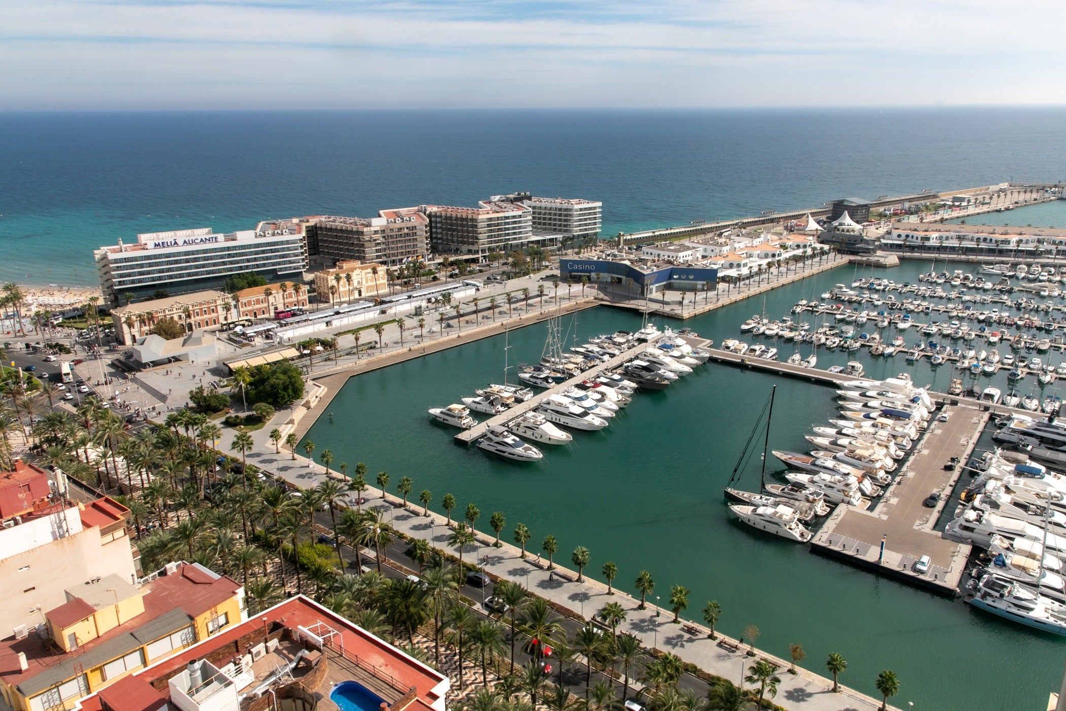 Vista parcial del Puerto de Alicante Vista parcial del Puerto de Alicante