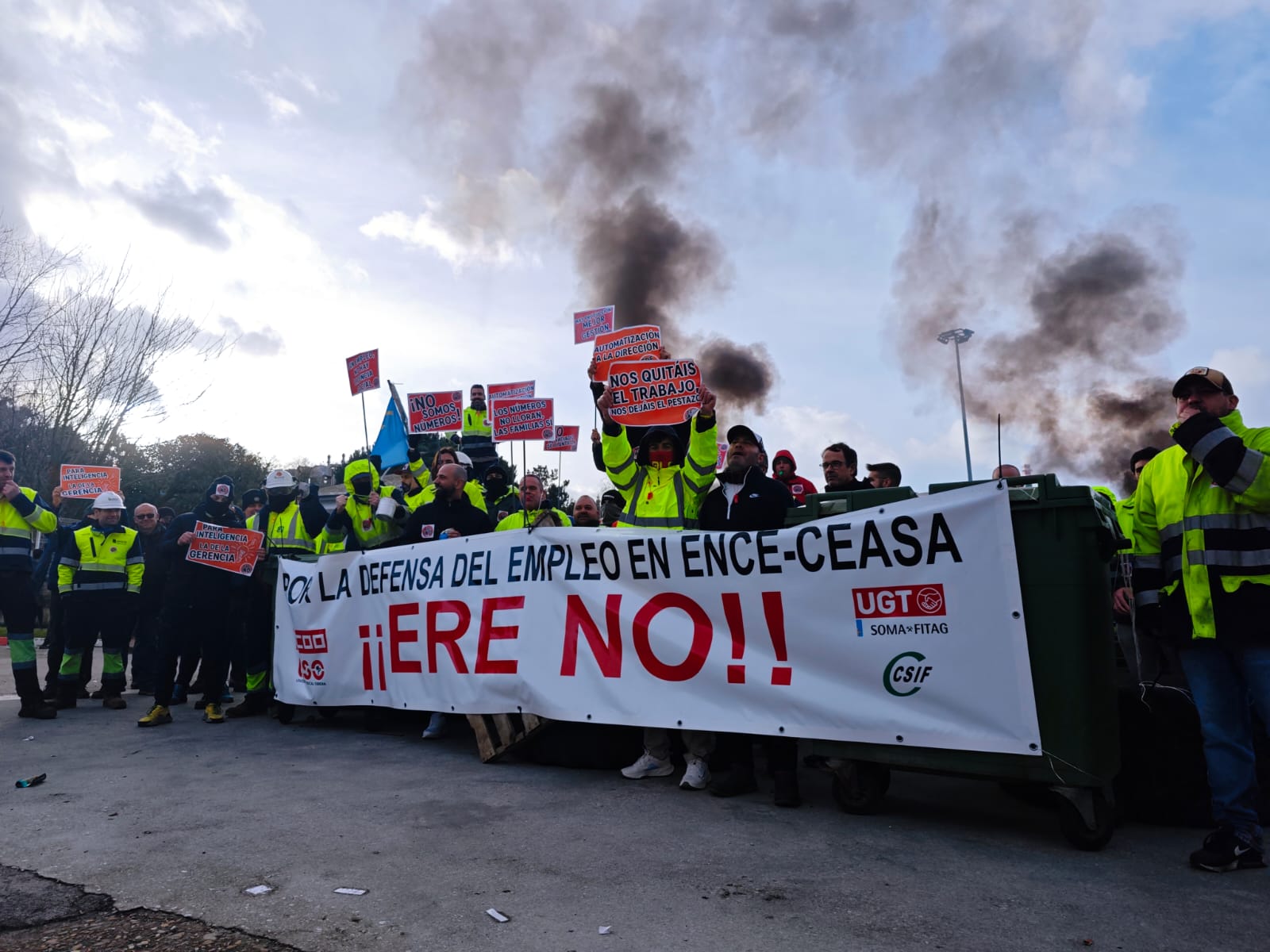 Los trabajadores de ENCE Navia paran cinco días: “¿Para qué negociamos el ERE?” Los trabajadores de ENCE Navia paran cinco días: “¿Para qué negociamos el ERE?”