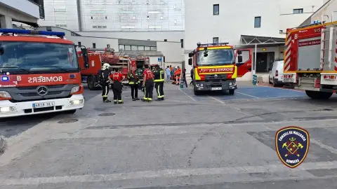 El Hospital de Manacor vuelve a la normalidad tras controlarse el incendio El Hospital de Manacor vuelve a la normalidad tras controlarse el incendio