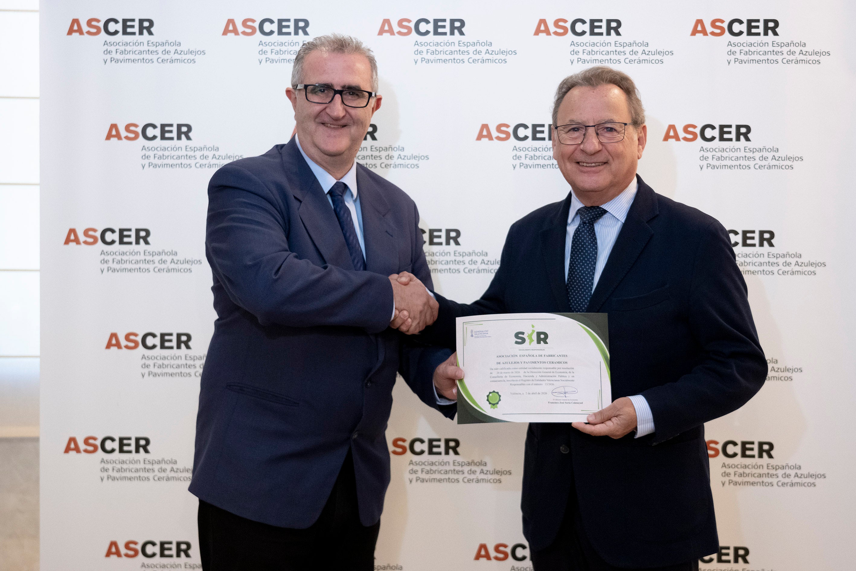ASCER recibe la acreditación como Entidad Valenciana Socialmente Responsable ASCER recibe la acreditación como Entidad Valenciana Socialmente Responsable