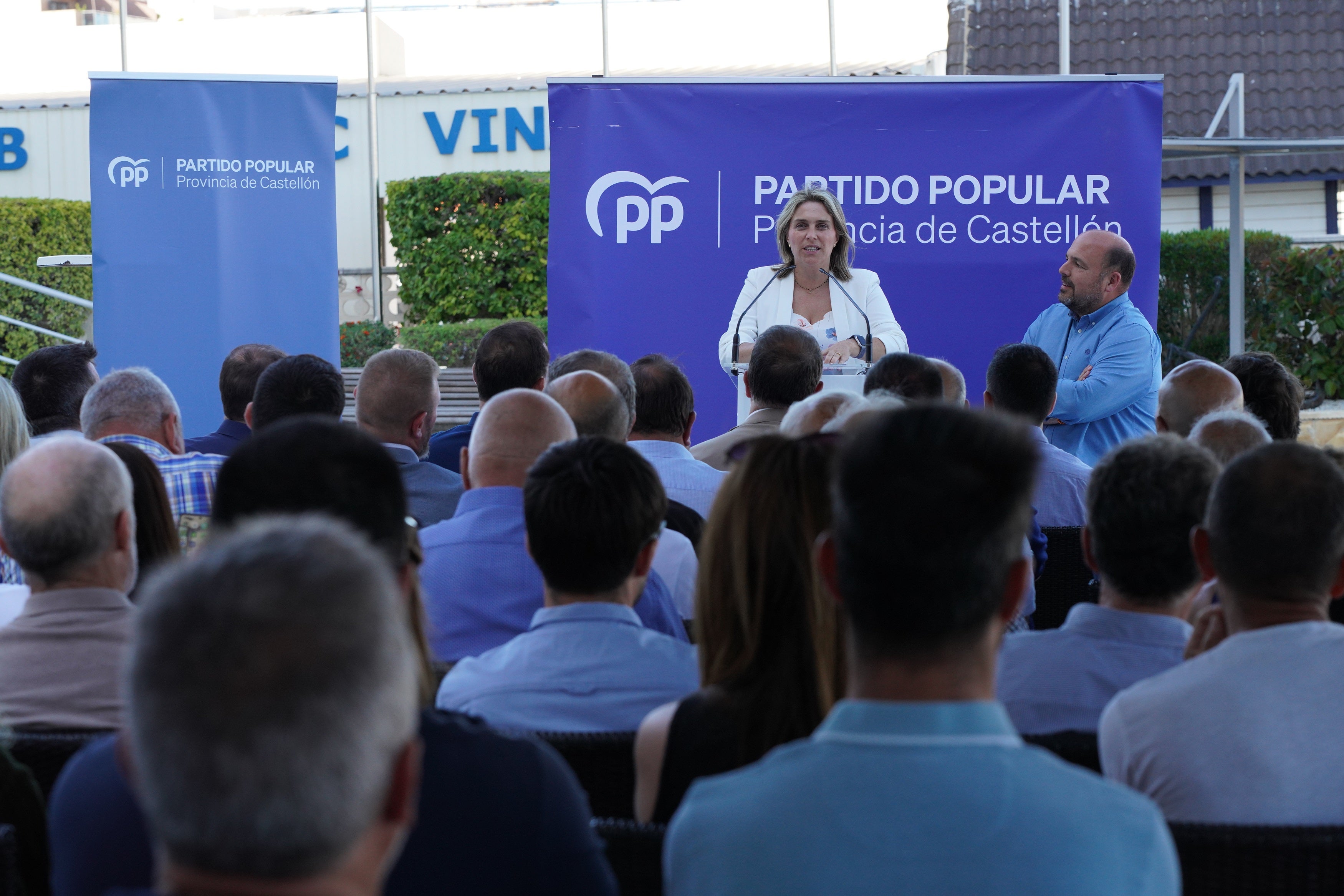 Barrachina destaca en Vinaròs más de 64 millones de euros invertidos en el norte de la provincia Barrachina destaca en Vinaròs más de 64 millones de euros invertidos en el norte de la provincia