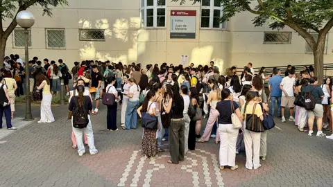 Estudiantes durante los días que se celebró la PAU Estudiantes durante los días que se celebró la PAU