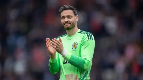 Craig Gordon, el portero escocés que disputará su primera Copa del Mundo con 43 años. Craig Gordon, el portero escocés que disputará su primera Copa del Mundo con 43 años.