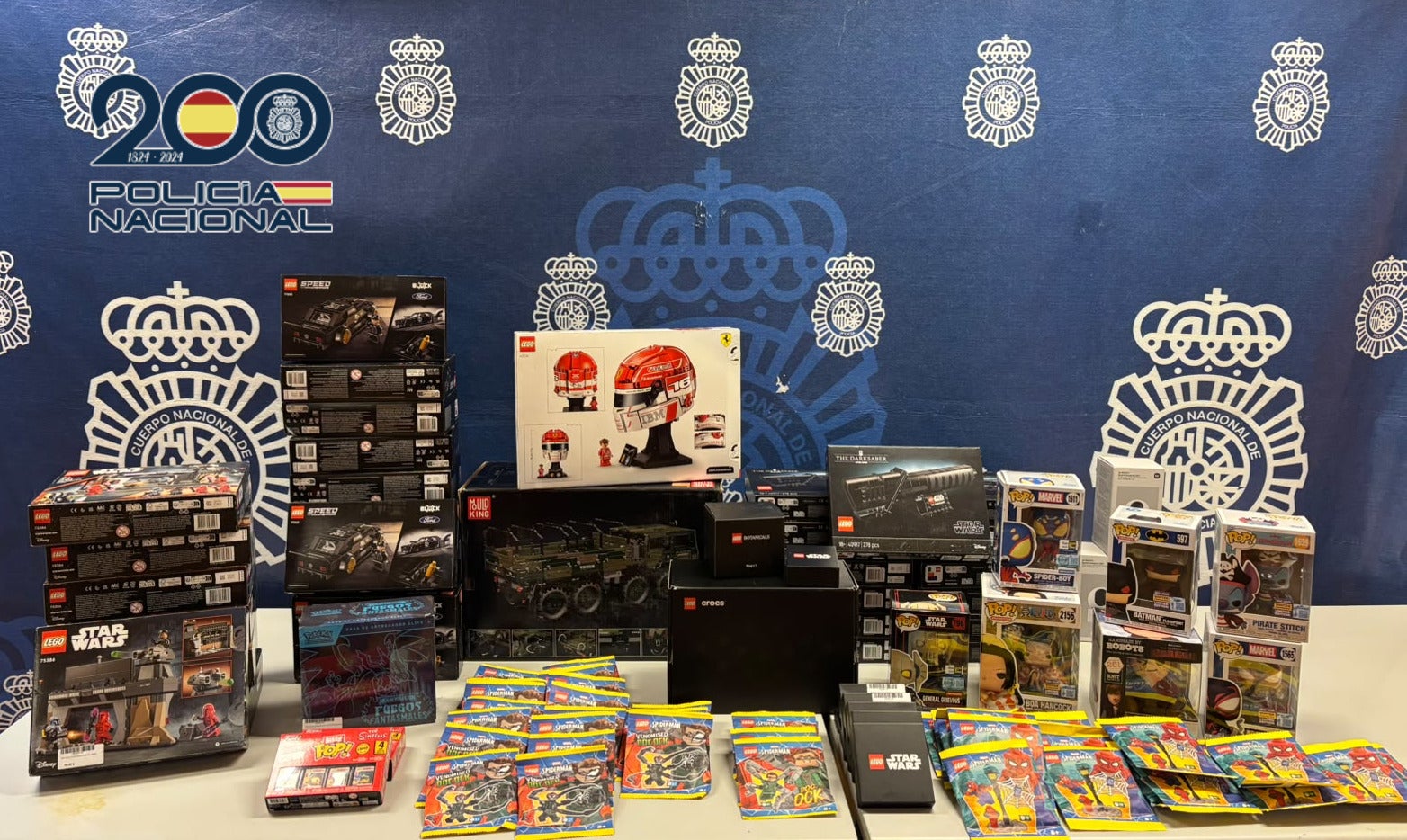 Artículos recuperados por la Policía Nacional que había robado el detenido en Elche. Artículos recuperados por la Policía Nacional que había robado el detenido en Elche.