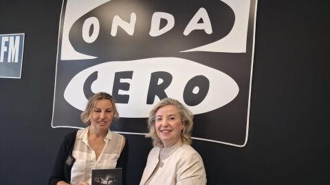 Virginia Gil, escritora, y Luisa Mar&iacute;a Benvenuty, exjefa Superior de Polic&iacute;a Nacional