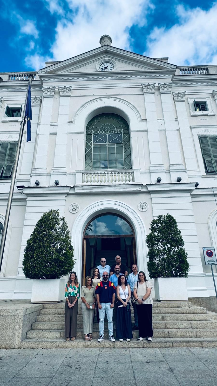 El Ayuntamiento de El Puerto asumirá la gestión pública directa del Servicio de Ayuda a Domicilio desde el 1 de julio El Ayuntamiento de El Puerto asumirá la gestión pública directa del Servicio de Ayuda a Domicilio desde el 1 de julio