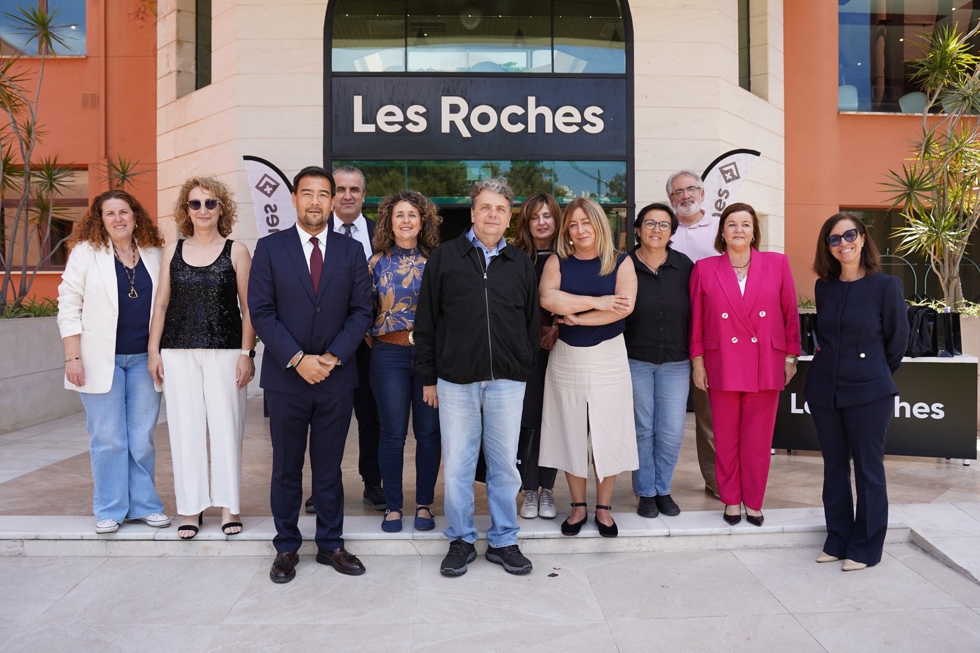 Abierta la convocatoria de una beca completa para cursar estudios de alta dirección hotelera en Les Roches Marbella Abierta la convocatoria de una beca completa para cursar estudios de alta dirección hotelera en Les Roches Marbella