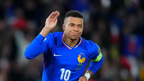 Mbappé celebra un tanto con su selección Mbappé celebra un tanto con su selección