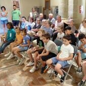 Alumnos del CRA Los Bañales de Luesia durante la emisión del programa Gente Viajera Aragón