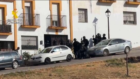 Desmantelado un punto de venta de droga frente a un centro educativo de Almod&oacute;var del R&iacute;o