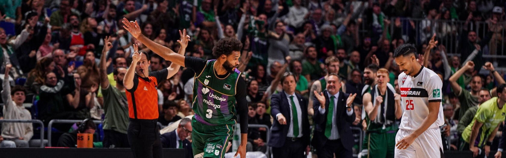 James Webb III y Xavier Castañeda no seguirán en el Unicaja James Webb III y Xavier Castañeda no seguirán en el Unicaja