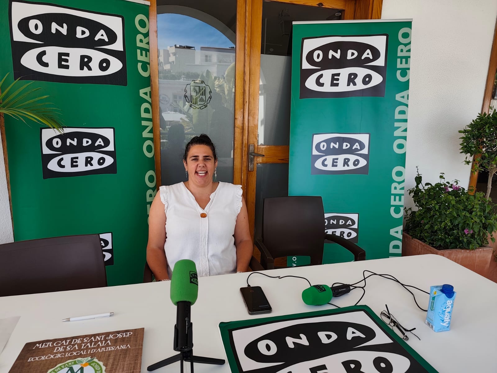 Lourdes Marí: "Comprar en el Mercado de Sant Josep es apostar por la tradición, el kilómetro cero y la Ibiza más auténtica" Lourdes Marí: "Comprar en el Mercado de Sant Josep es apostar por la tradición, el kilómetro cero y la Ibiza más auténtica"