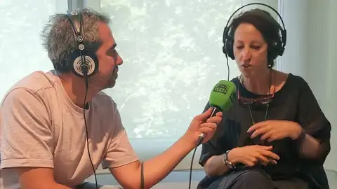La Marga Viza durant la connexió des de l'exposició La Marga Viza durant la connexió des de l'exposició