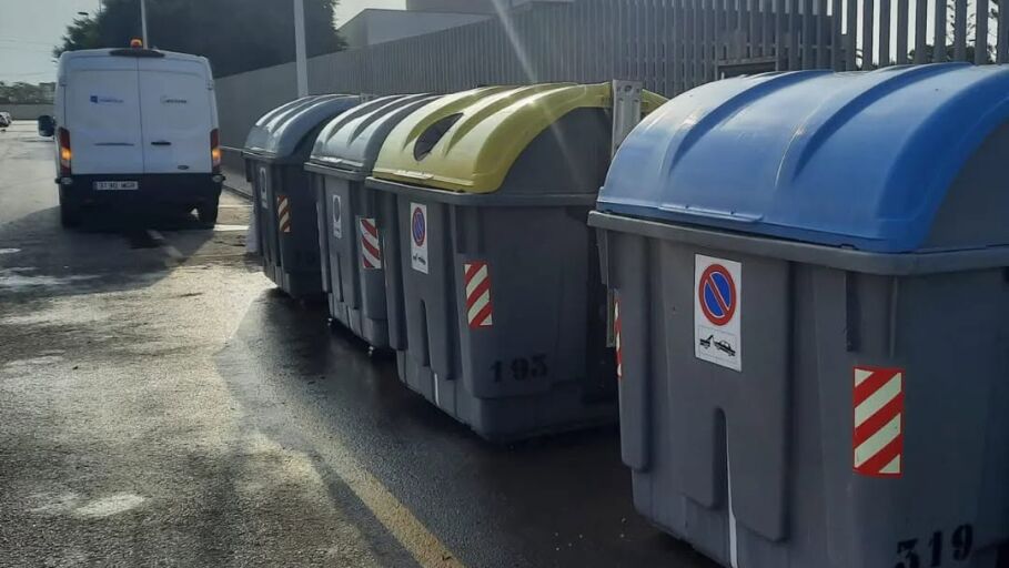 Torrevieja activa el plan intensivo de recogida de basuras y limpieza viaria en verano con un importante refuerzo de personal