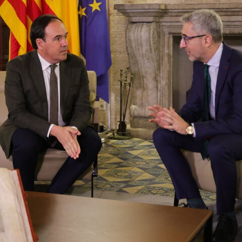 El president de la Generalitat, Juanfran Pérez Llorca, se ha reunido este lunes con el ministro de Hacienda, Arcadi España
