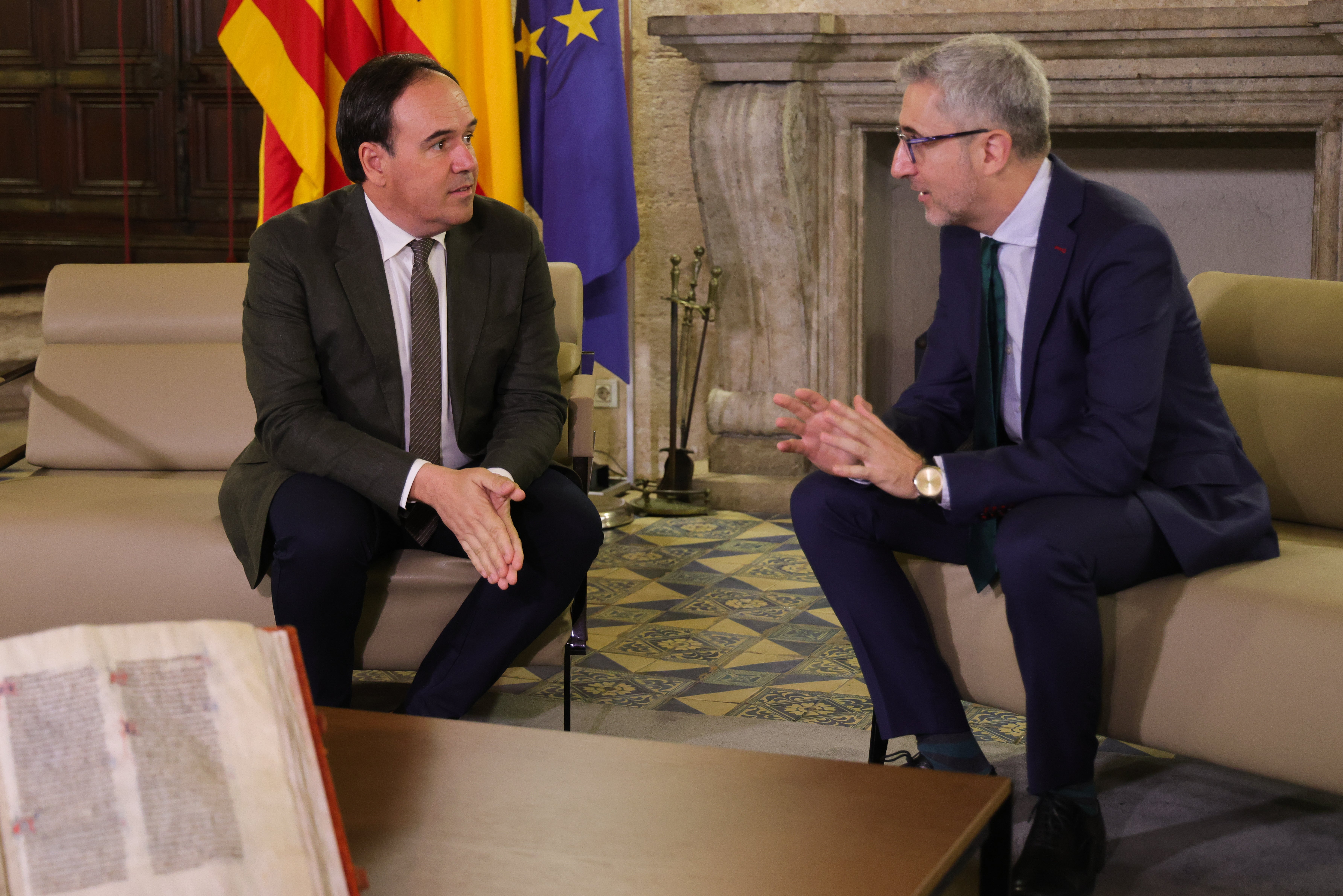 La reunión entre Pérez Llorca y Arcadi España acaba sin avances sobre la financiación autonómica La reunión entre Pérez Llorca y Arcadi España acaba sin avances sobre la financiación autonómica