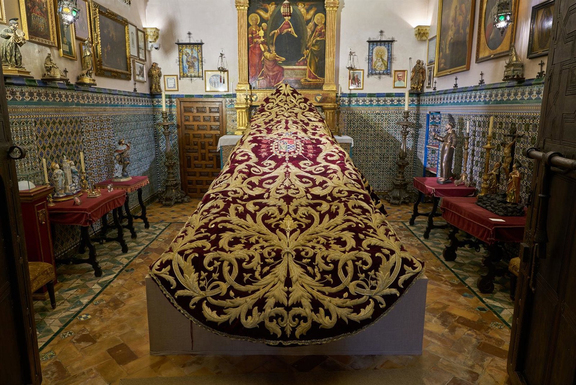 La exposición sobre la Duquesa de Alba se prorroga hasta el 14 de septiembre en el Palacio de las Dueñas La exposición sobre la Duquesa de Alba se prorroga hasta el 14 de septiembre en el Palacio de las Dueñas
