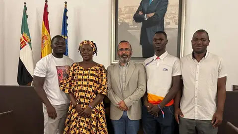 Unas 2.600 mujeres de Guinea-Bisáu se benefician de un proyecto de cooperación financiado por la Diputación de Cáceres Unas 2.600 mujeres de Guinea-Bisáu se benefician de un proyecto de cooperación financiado por la Diputación de Cáceres
