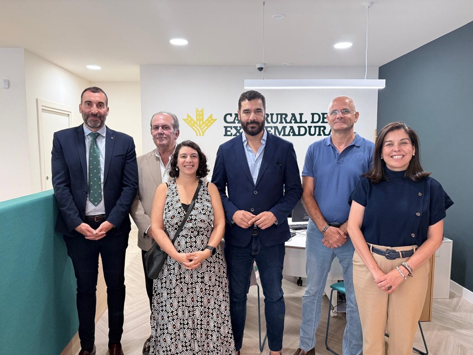 Caja Rural de Extremadura inaugura una nueva oficina en Plasencia para mejorar la atención a los clientes Caja Rural de Extremadura inaugura una nueva oficina en Plasencia para mejorar la atención a los clientes