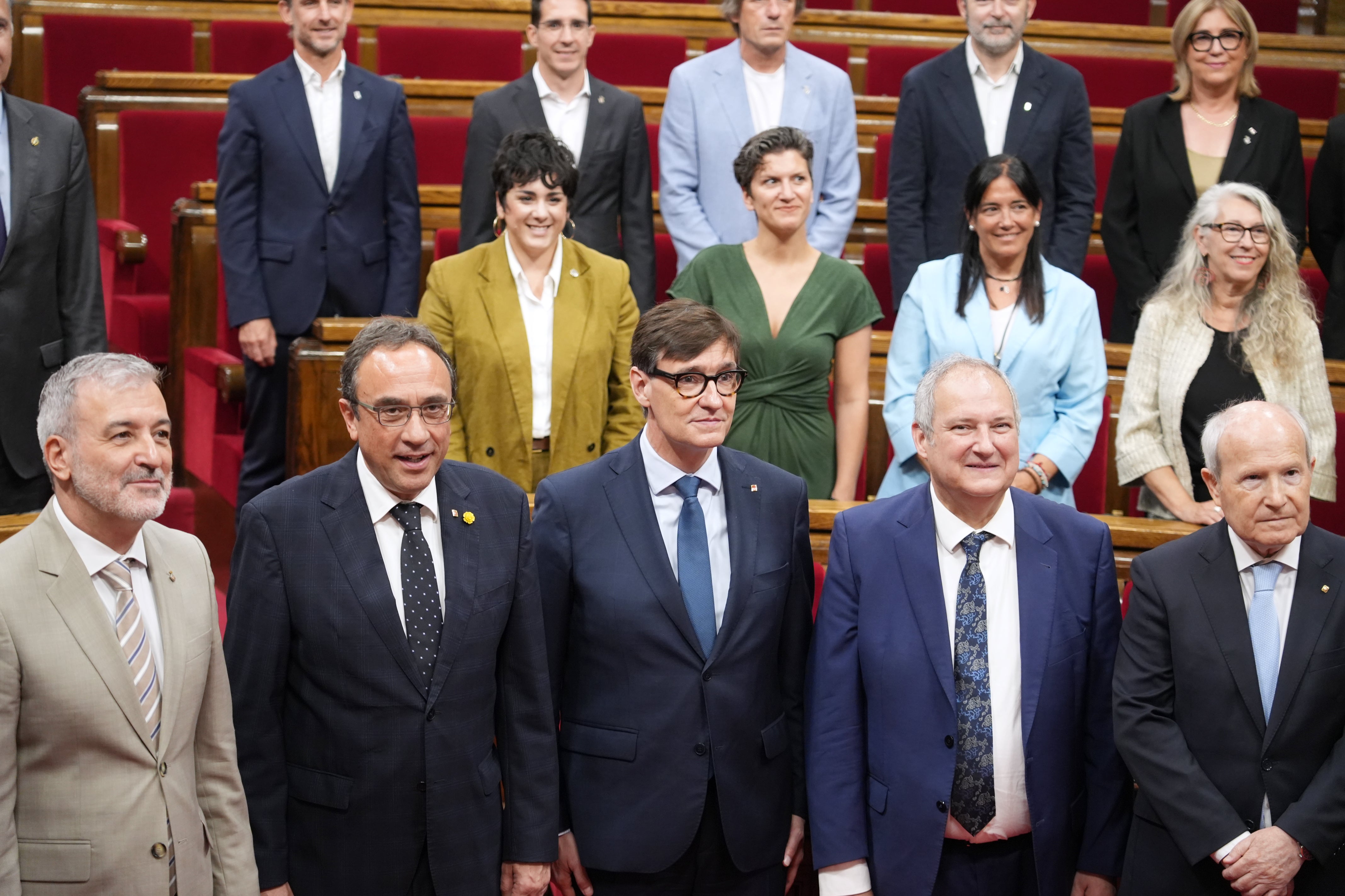 El Parlament homenatja els 15 anys de l’Àrea Metropolitana de Barcelona El Parlament homenatja els 15 anys de l’Àrea Metropolitana de Barcelona