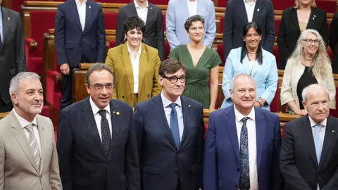 El Parlament homenatja els 15 anys de l’Àrea Metropolitana de Barcelona El Parlament homenatja els 15 anys de l’Àrea Metropolitana de Barcelona