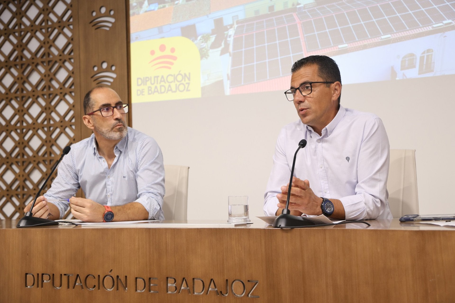Diputación de Badajoz destina 20,6 millones al Plan Provincial de Autoconsumos Colectivos en Edificios Municipales Diputación de Badajoz destina 20,6 millones al Plan Provincial de Autoconsumos Colectivos en Edificios Municipales