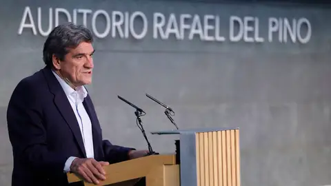 El gobernador del Banco de España, José Luis Escrivá El gobernador del banco de España no cree que haya un problema de salarios bajos y recomienda "buscar mejores trabajos"