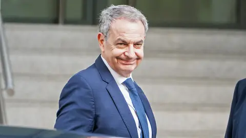 Zapatero, a su llegada al juzgado para comparecer en la Audiencia Nacional Zapatero, a su llegada al juzgado para comparecer en la Audiencia Nacional