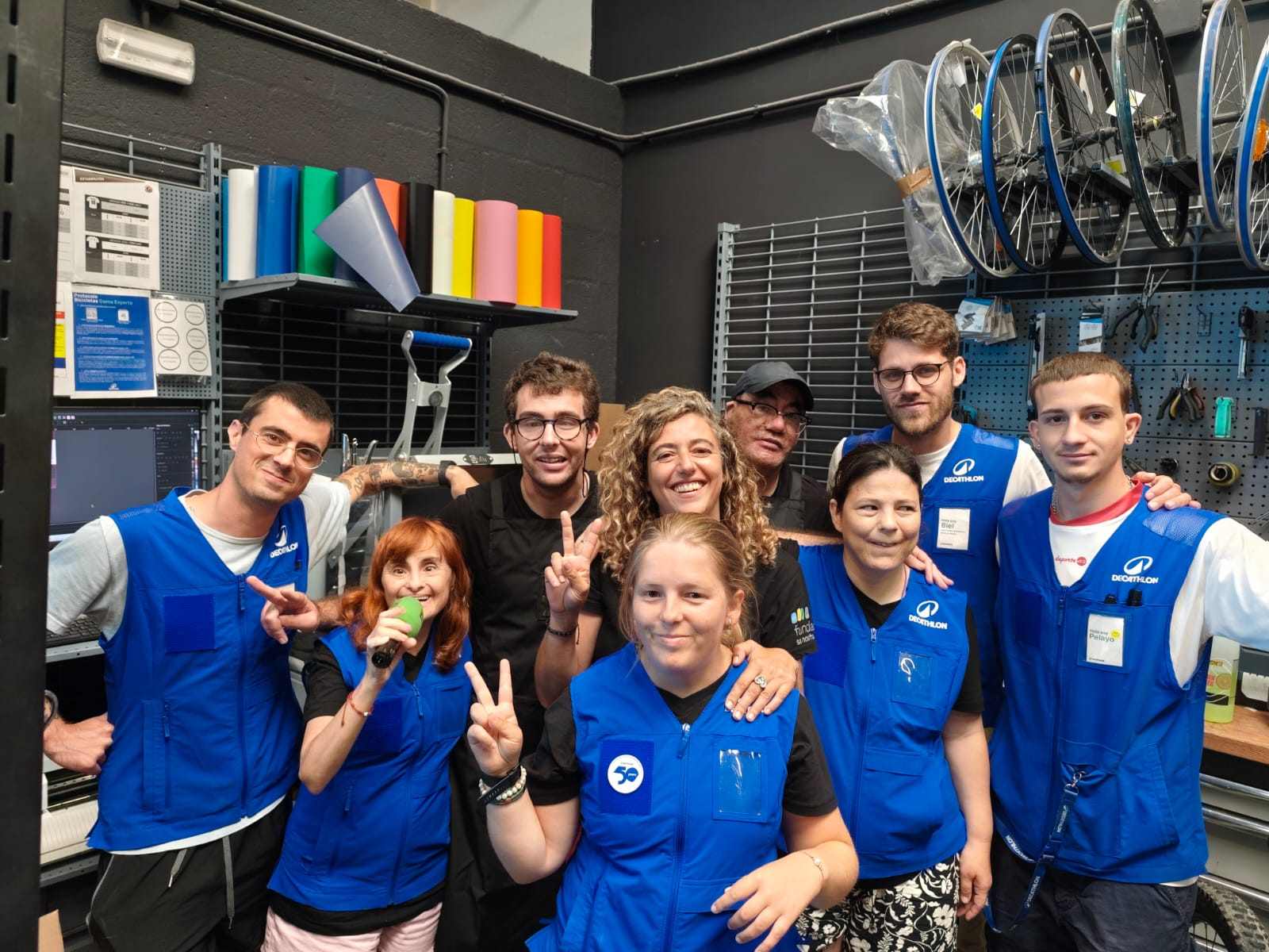 Onda Cero conoce el proyecto con el que Ibiza Inclusiva y Decathlon crean camisetas y estampaciones "que pueden cambiar vidas" Onda Cero conoce el proyecto con el que Ibiza Inclusiva y Decathlon crean camisetas y estampaciones "que pueden cambiar vidas"