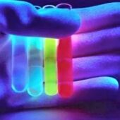 ¿Conoces la diferencia entre fluorescencia y fosforescencia? En el MUDIC explican estos fenómenos de luminiscencia 