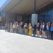 Foto de familia, con la familia Rivera, en la nueva sede corporativa en A Grela Foto de familia, con la familia Rivera, en la nueva sede corporativa en A Grela